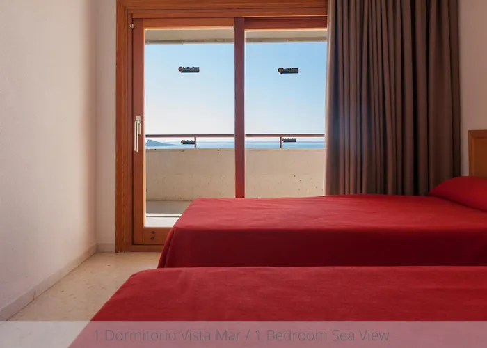 Apartamentos La Era Park