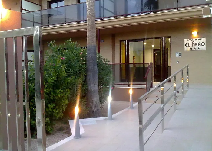 Aparthotel El Faro